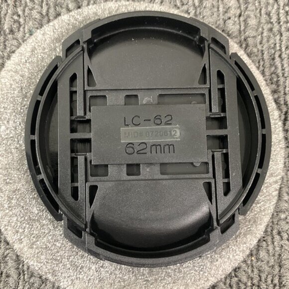 Vivitar Series 1 Lens Cap 62mm Black Snap on For Digital & SLR Cameras - Picture 8 of 9